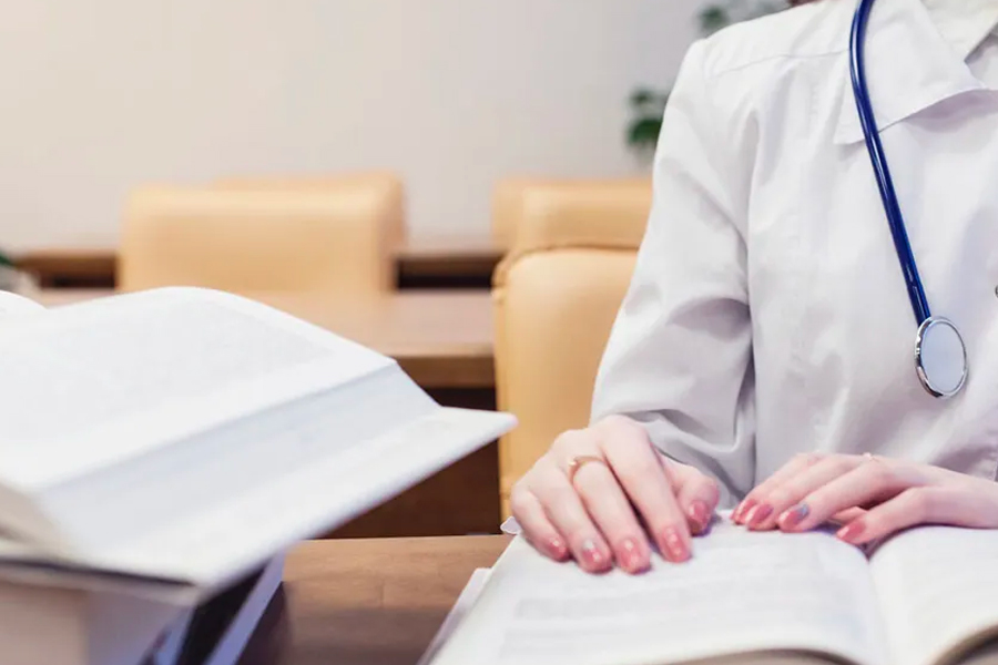 How to Get Actionable Insights at Your Fingertips with Resoomer's Data Report Summaries