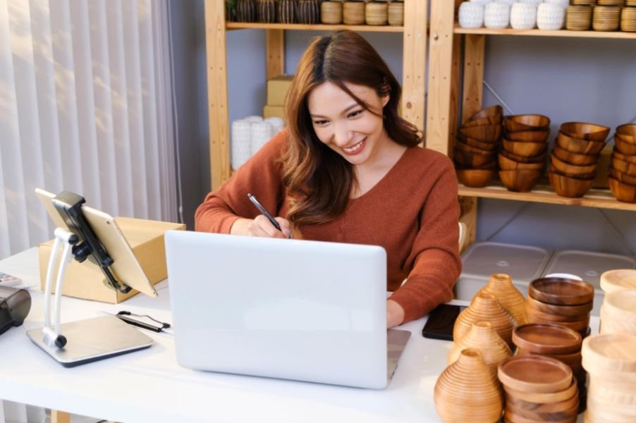 Blogging Tips for Small Business Owners: Get More Leads